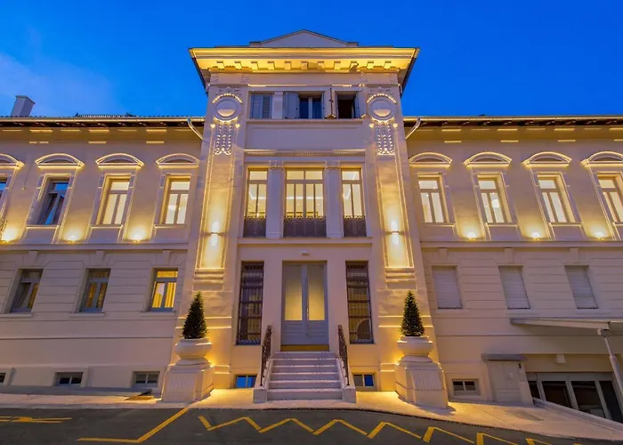 Studio Apartments In Center Of Opatija